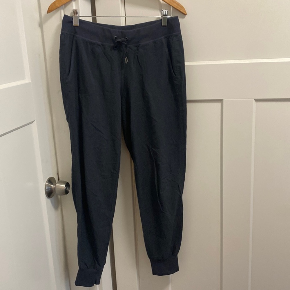 Gray athleta size 8 trouser joggers